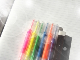 蛍光ペンはあの色が最も記憶力を定着させる！