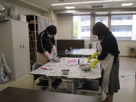 Ｈｅｒｂ・Ｒｏｏｍ　ｌｅａｆ主宰松下　美穂ＮＨＫカルチャー様で「〜安心素材で肌に優しい〜手作り石けん」