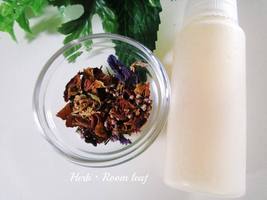 Ｈｅｒｂ・Ｒｏｏｍ　ｌｅａｆオリジナルブレンドハーブティーで作る化粧水