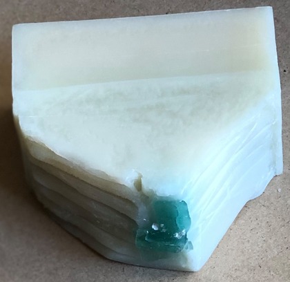 抗菌・抗ウィルス作用のある精油を使っており、デオドラント効果もある徳島素材の「すだち＆よもぎ石けん」