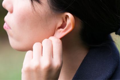 3つの方法で日常生活でめまいや耳鳴りに立ち向かいましょう！